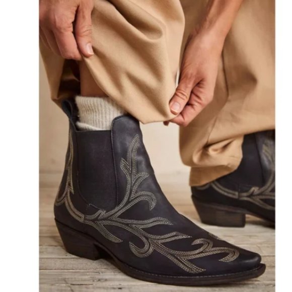 Free People Wayward Western boots Booties Size 7.5 EU Size 38.5 - Picture 2 of 2